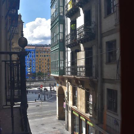 Familias Y Grupos - Muy Buena Ubicacion - Bilbao Apartment Luaran gambar